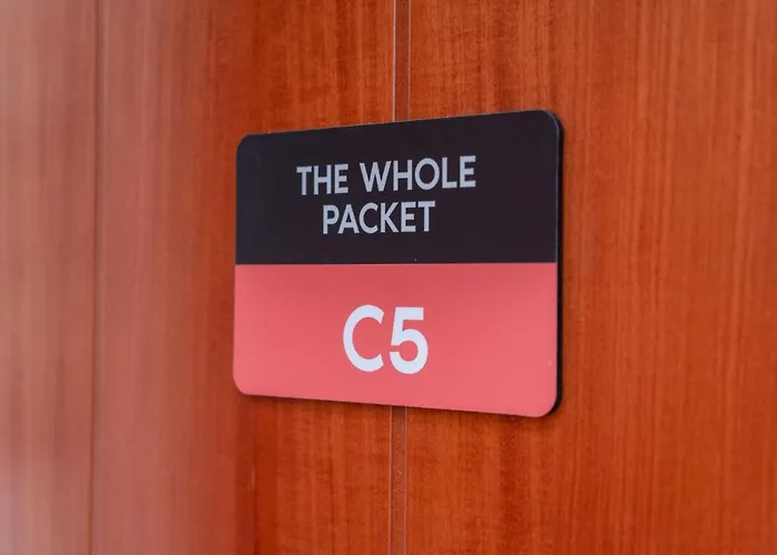 The Whole Packet C5 Center With Parking 公寓 拉里萨